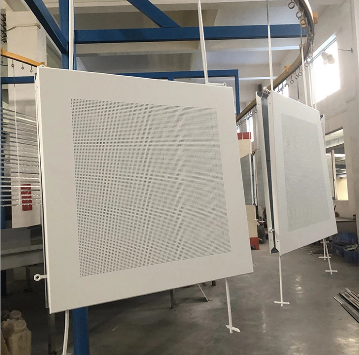 Hot Sale 60X60 Perforated Clip in Aluminum Ceiling Tile