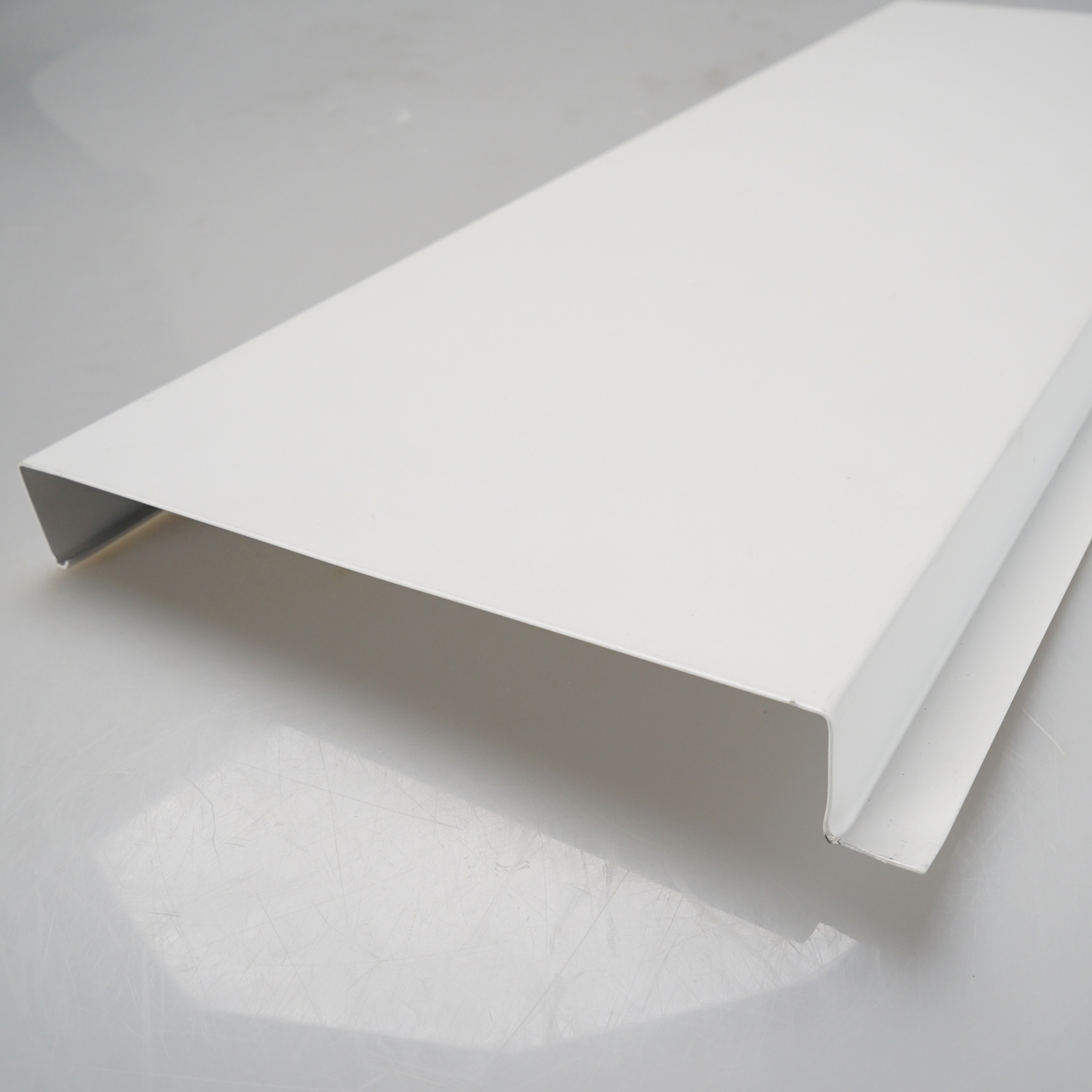 150mm Wooden Color Aluminum H Strip Ceiling Design for Metro Station